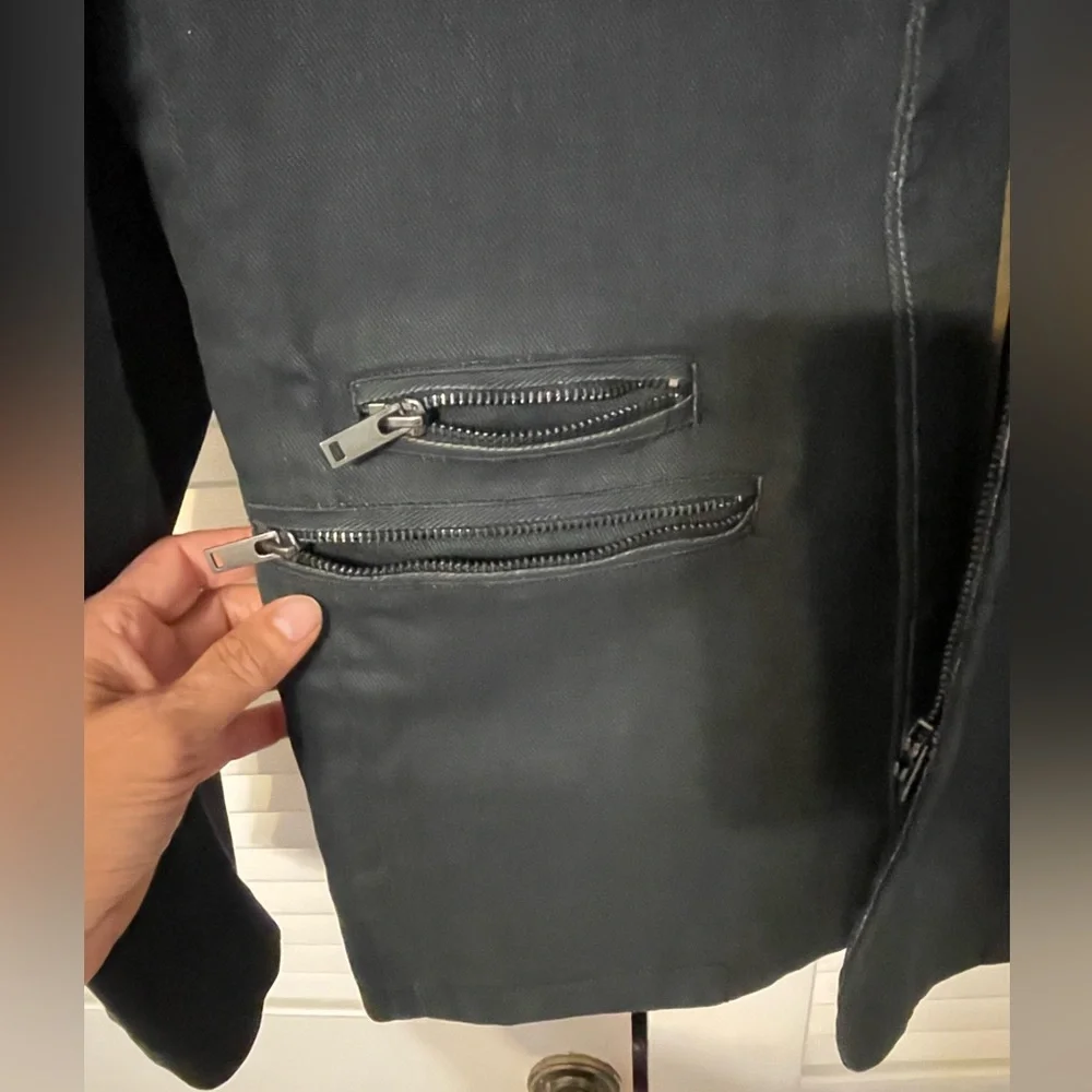 H&M Men’s Black Sport Jacket - Picture 6 of 12